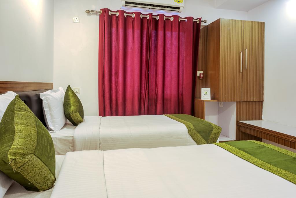 Arihant Hotel Hyderabad Exterior photo