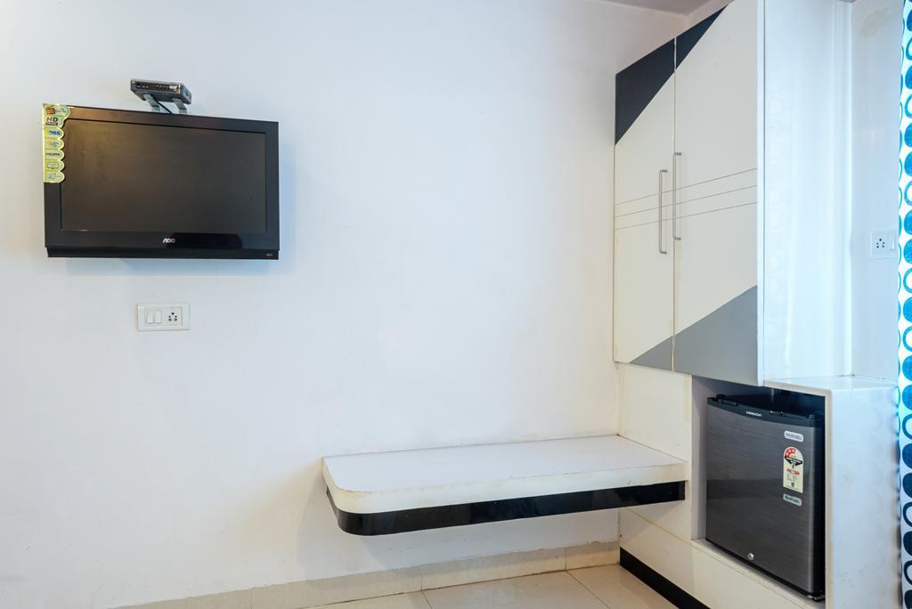 Arihant Hotel Hyderabad Exterior photo